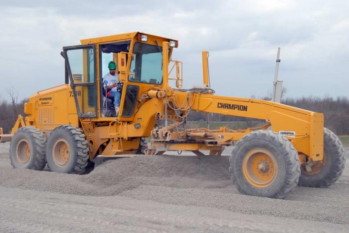 What kind of training do you need to be a heavy machine operator?